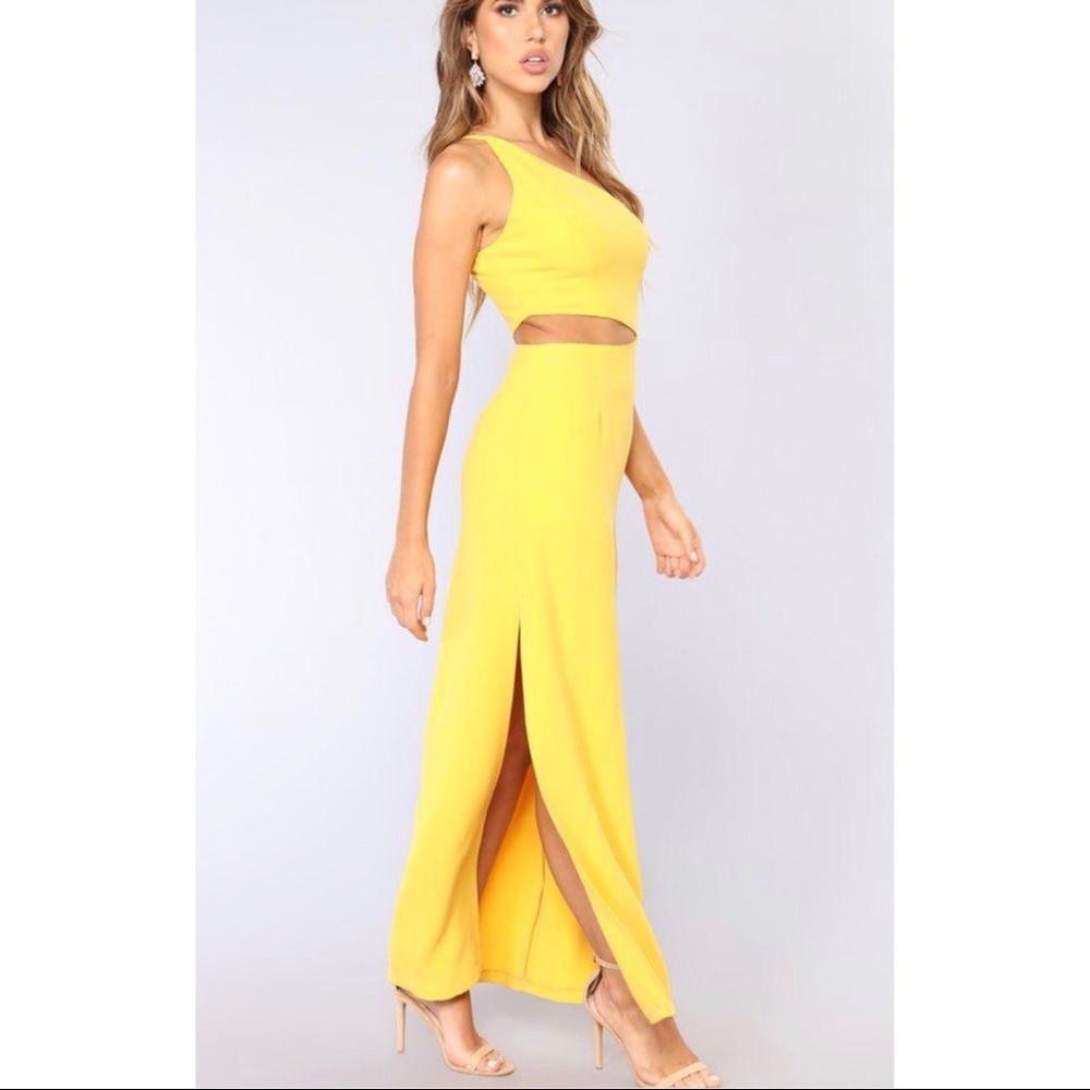 Cut out One Shoulder Dress